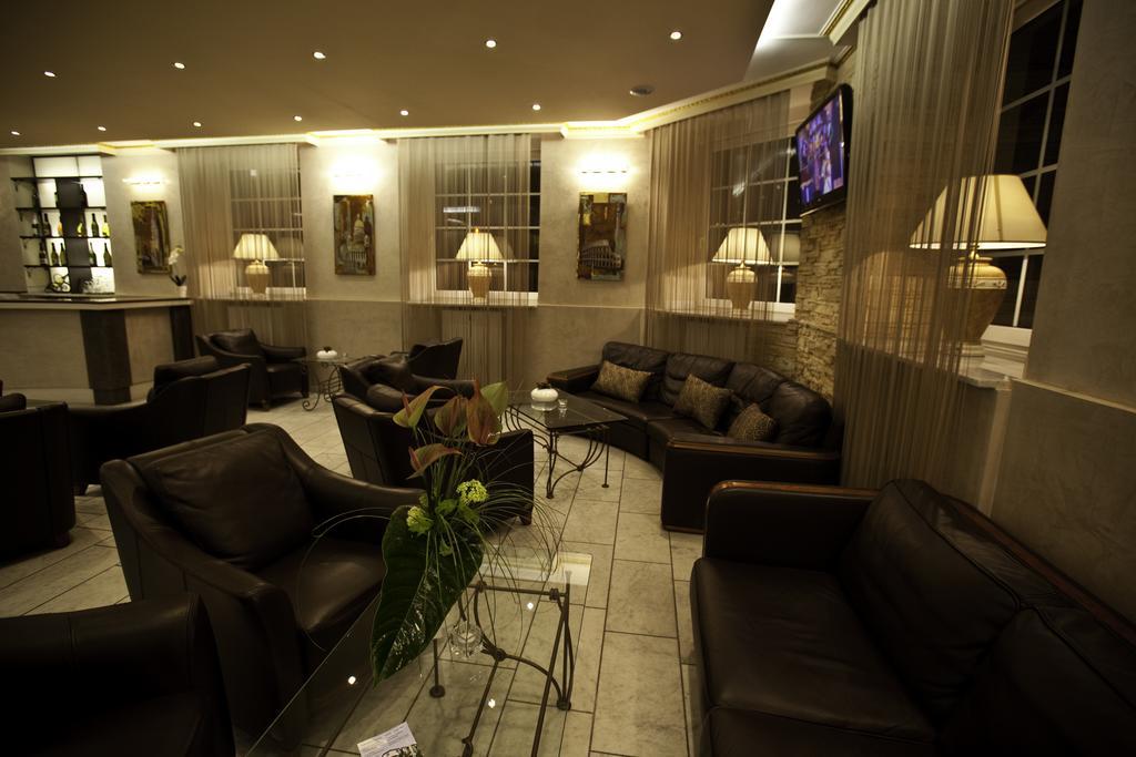 Hotel Petersburg Superior Dusseldorf Ruang foto